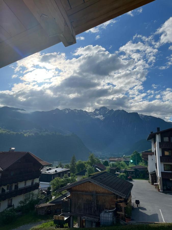 Apart Schoene Aussicht Sautens Exteriör bild